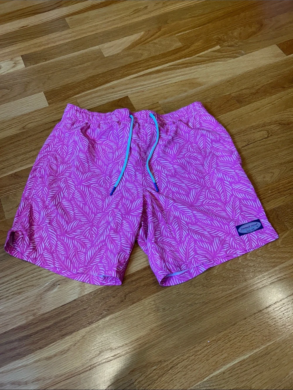 Vineyard Vines Pink Leaf-Print Athletic Shorts